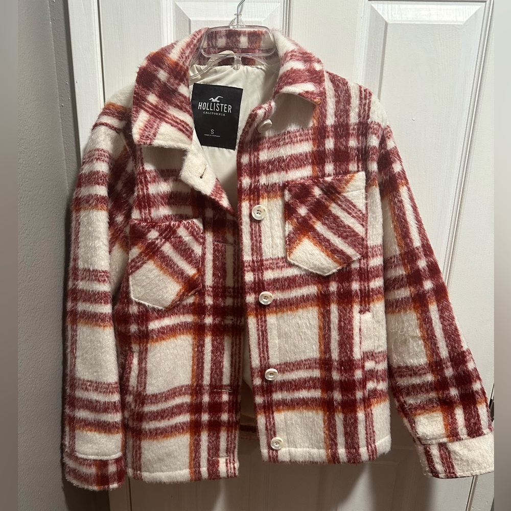 Hollister Plaid Shacket. Size small. Soft and warm